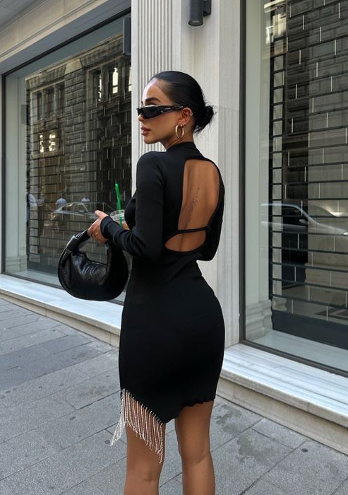 Zwarte jurk met open rug