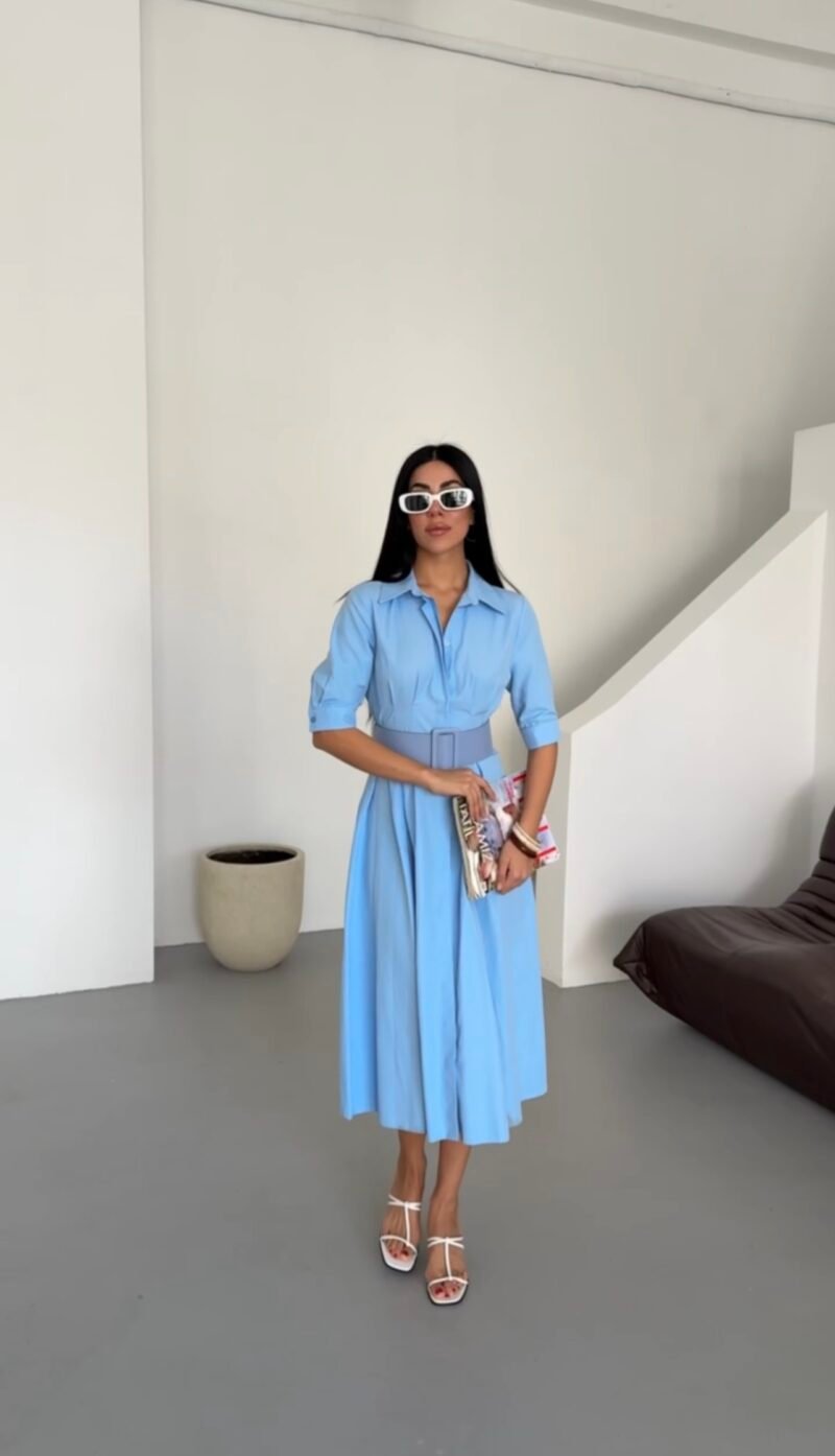 Blauwe jurk Blauwe jurk